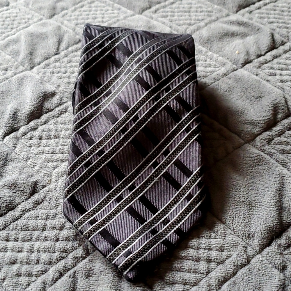 Yorn tie. 100% silk made in Germany